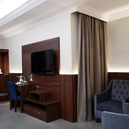 Jeddah Lake Hotel Экстерьер фото