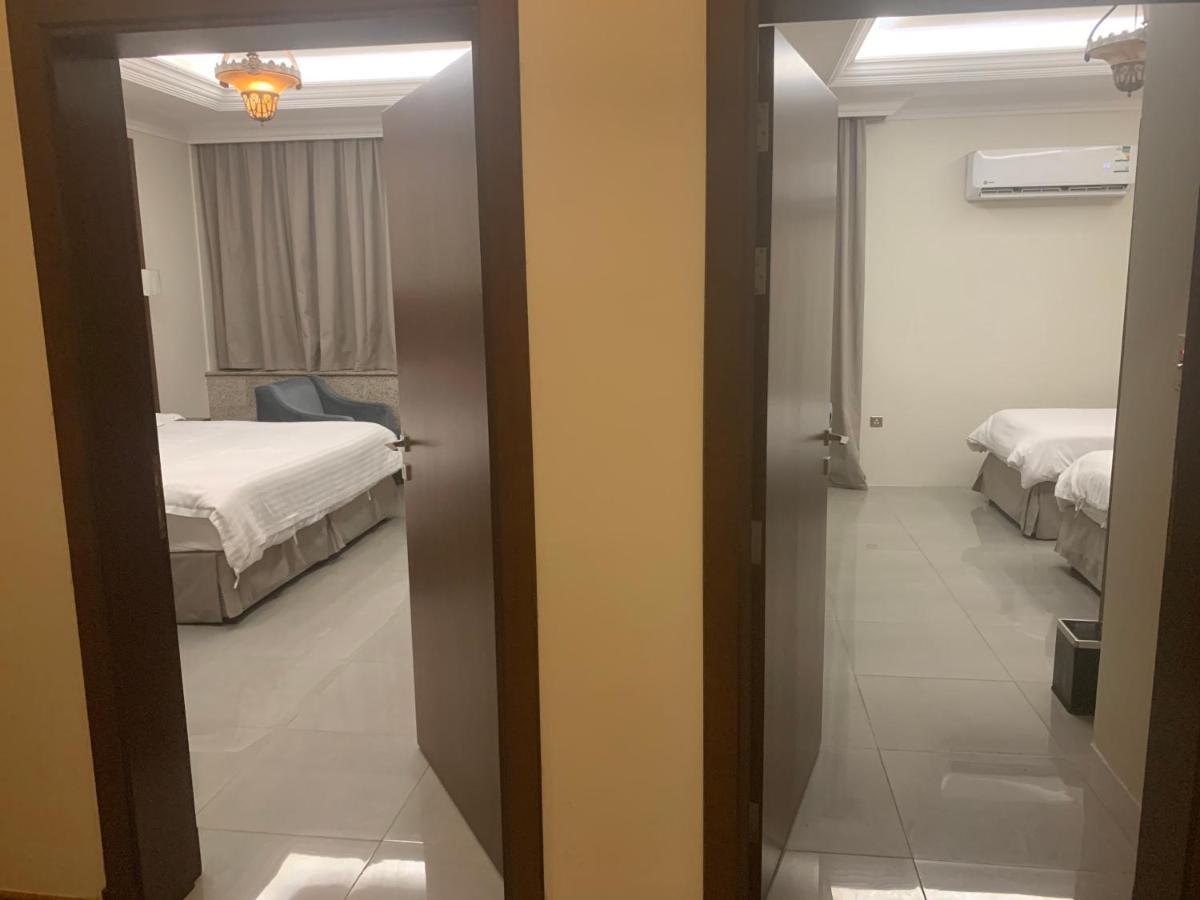 Jeddah Lake Hotel Экстерьер фото